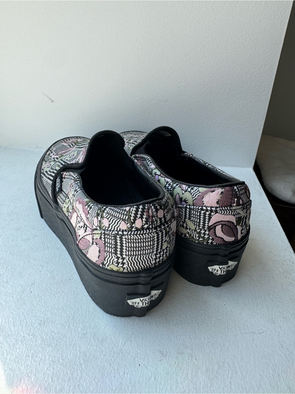 Vans Stackform “Tapestry Floral” Slip-On Sneakers - Picture 3 of 6